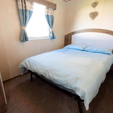 Caravan In Haven Marton Mere Holiday Park Blackpool Exterior foto